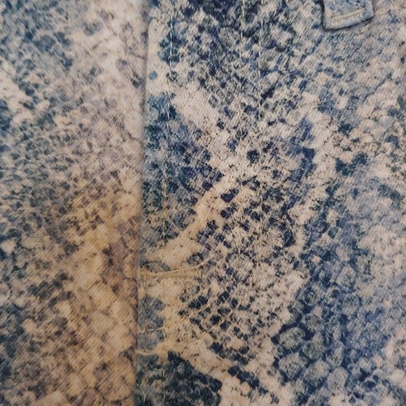 7 for All Mankind - Picture 5 of 9